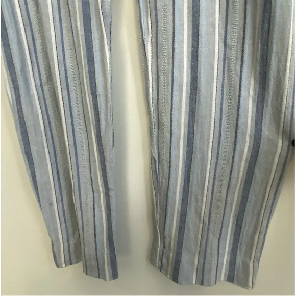 Cloth & Stone Striped Tie Back Rayon Linen Blue romper
Jumpsuit pants Size Large - Picture 14 of 15